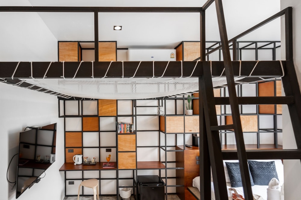 Book A Bed Poshtel - Hostel 65/80