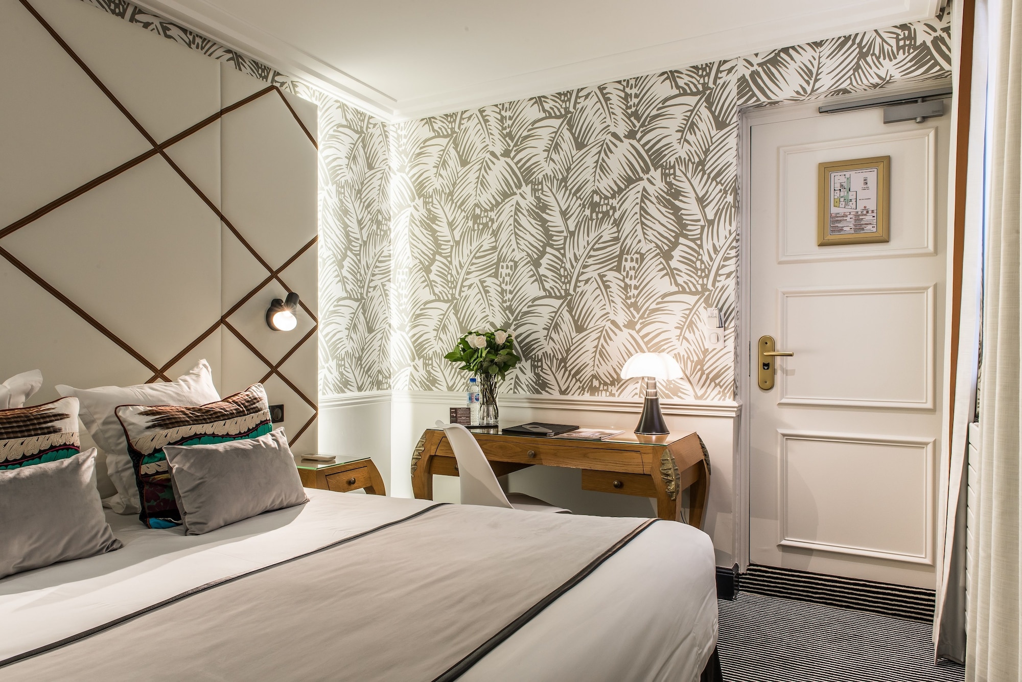 غرفة سوبيريور بسرير كوين، Hotel Jardin Le Brea 5/9