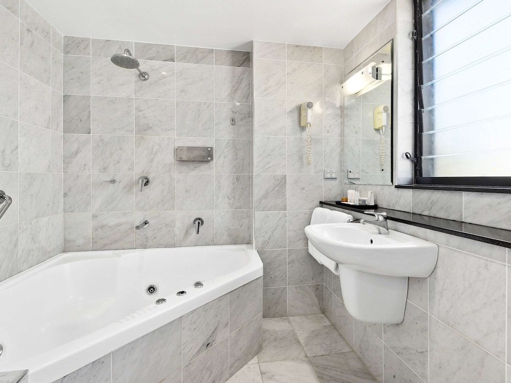 Ibis Styles Port Macquarie 25/75
