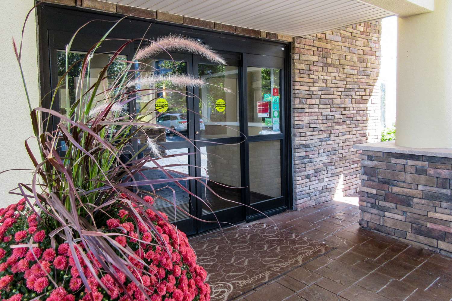 Comfort Suites Georgetown, KY 9/44