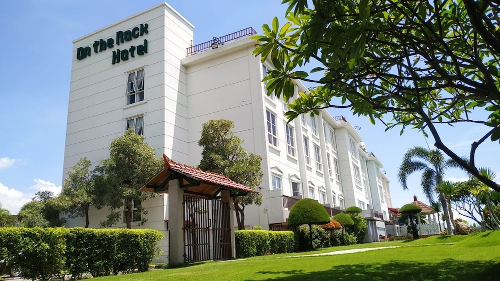 Hotel On The Rock 6/61