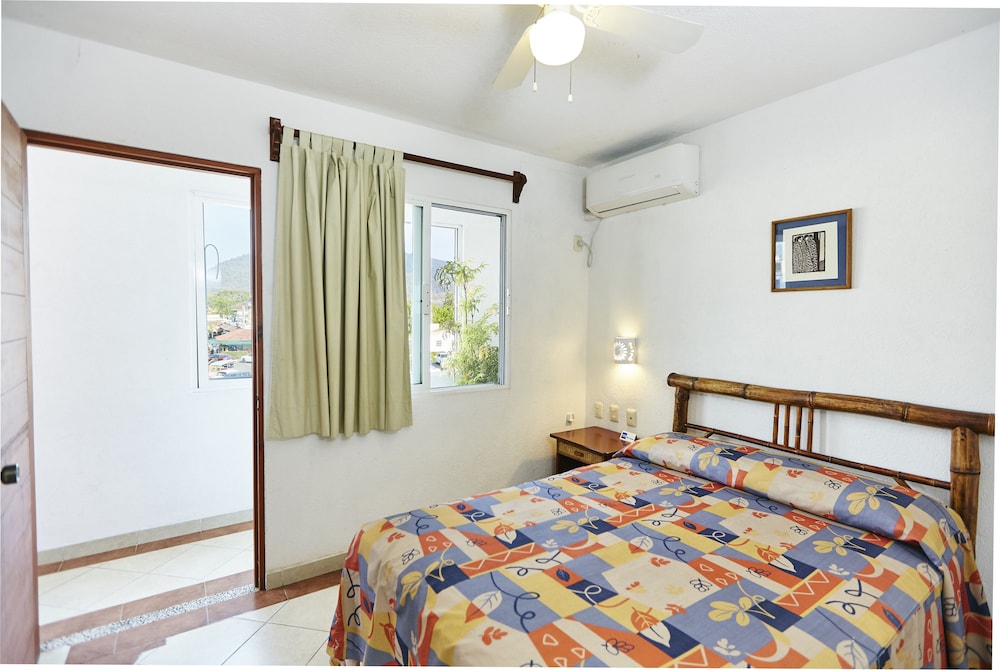 Suites Ixtapa Plaza 14/50