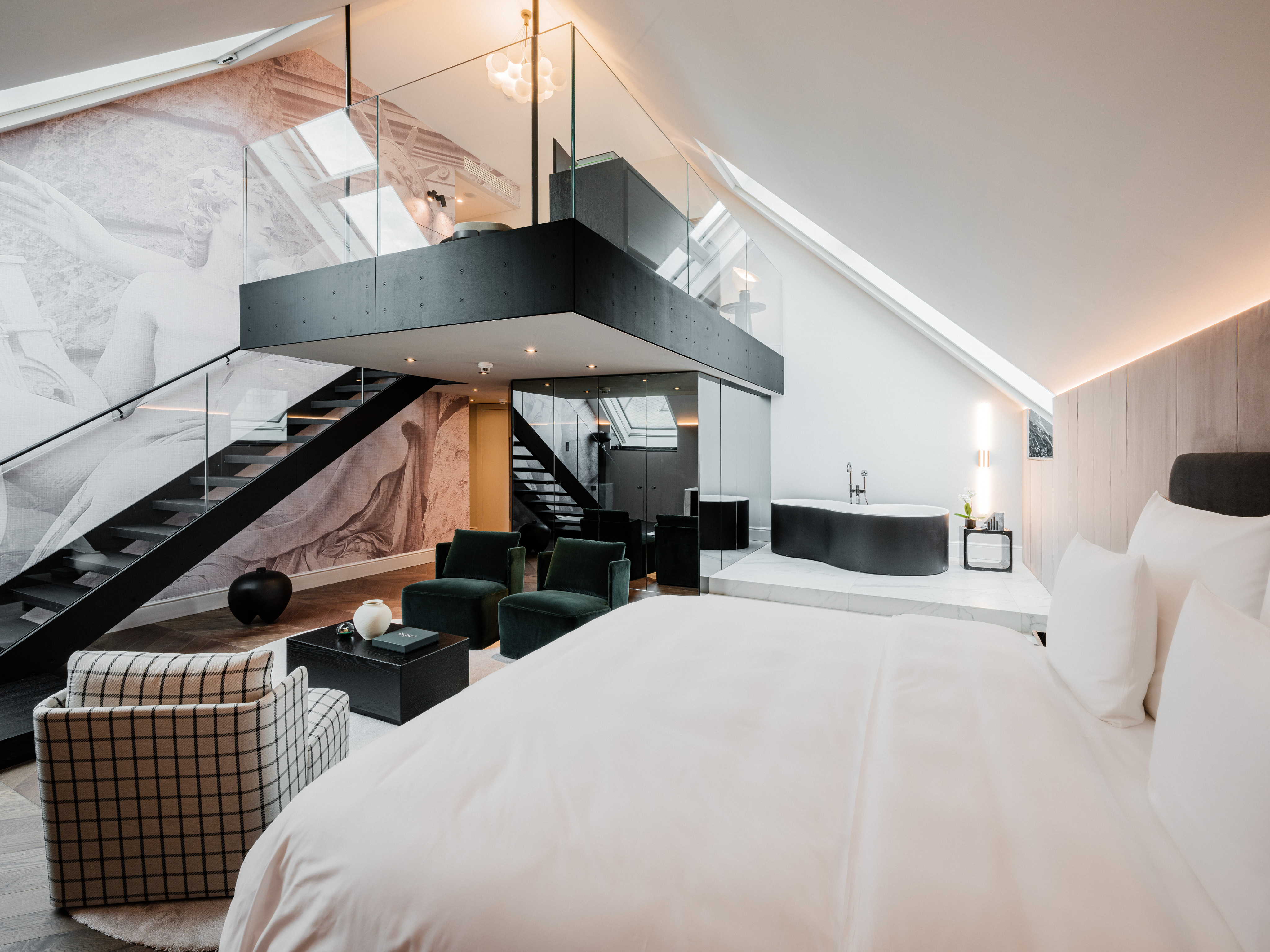 Grand Maisonette Suite