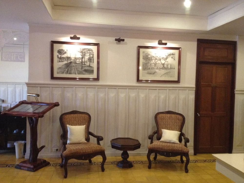 Fleur De Lys Hotel 36/61