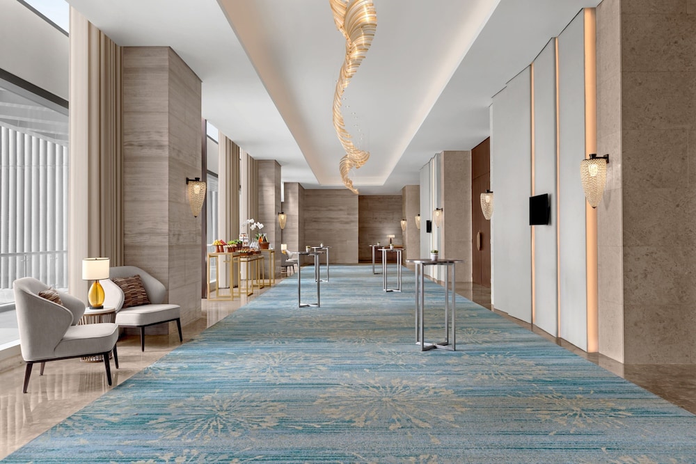 The Westin Manila 18/50