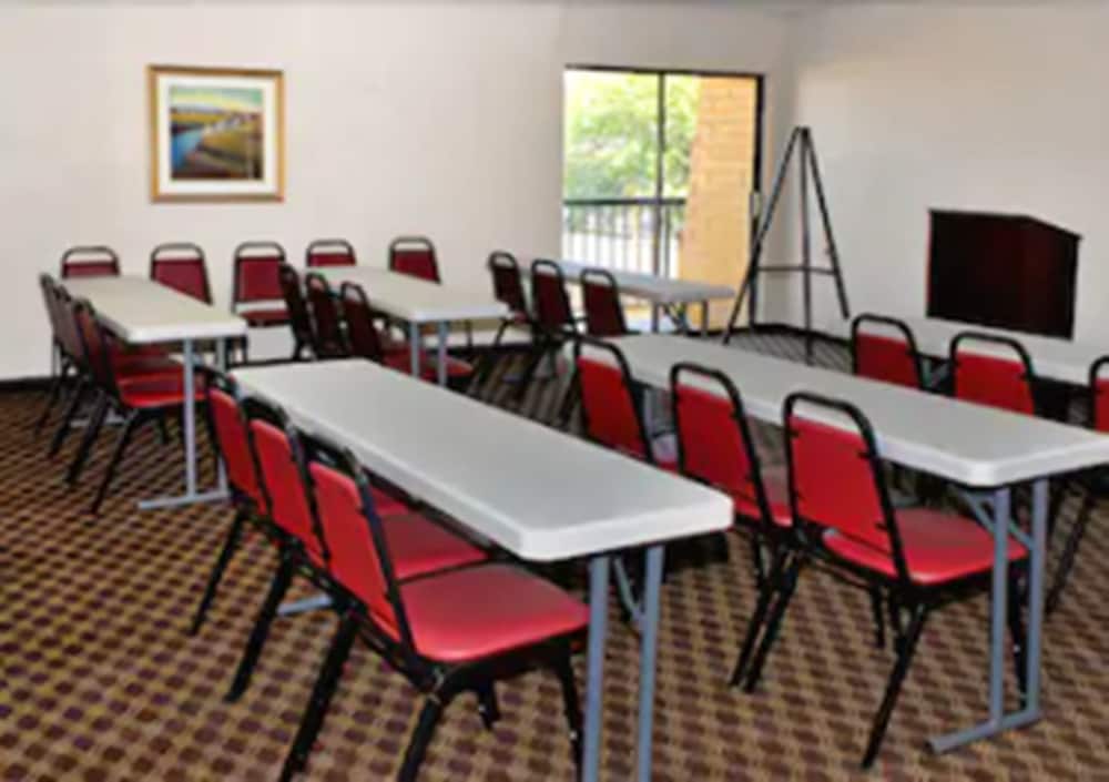Quality Inn Tucson Downtown near Convention Center 40/42