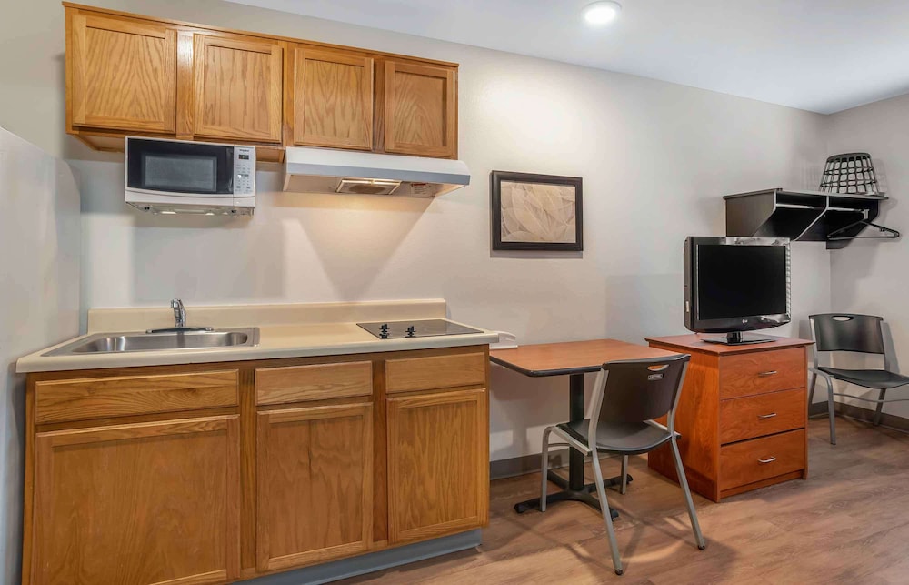 Extended Stay America Select Suites - Tallahassee - East 30/38