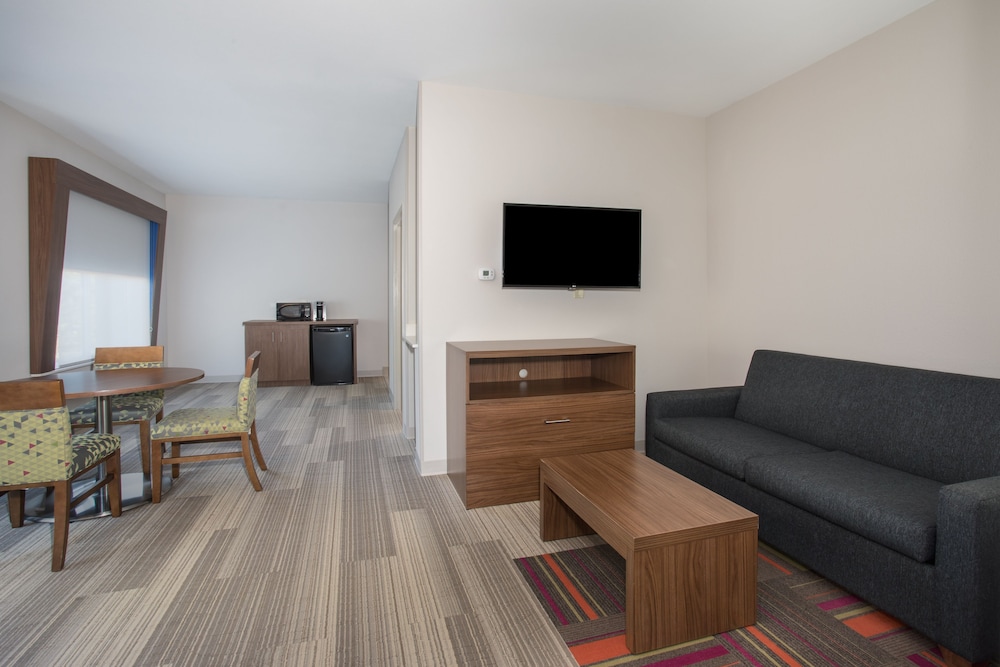Holiday Inn Express Slidell 44/73
