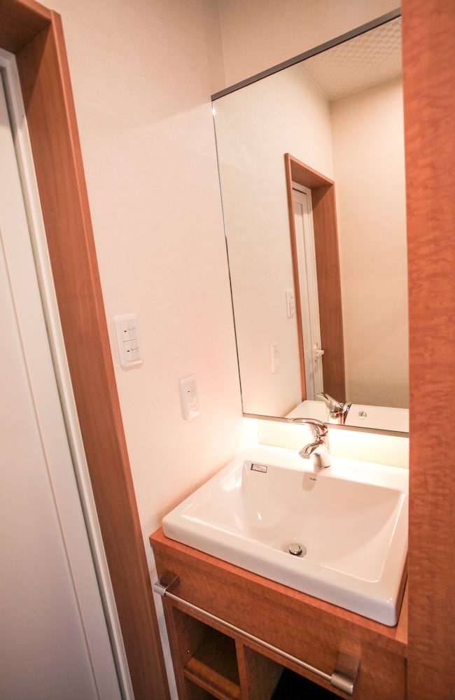 غرفة بسريرين منفصلين، Ichinomatsu Japanese Modern Hotel 5/5