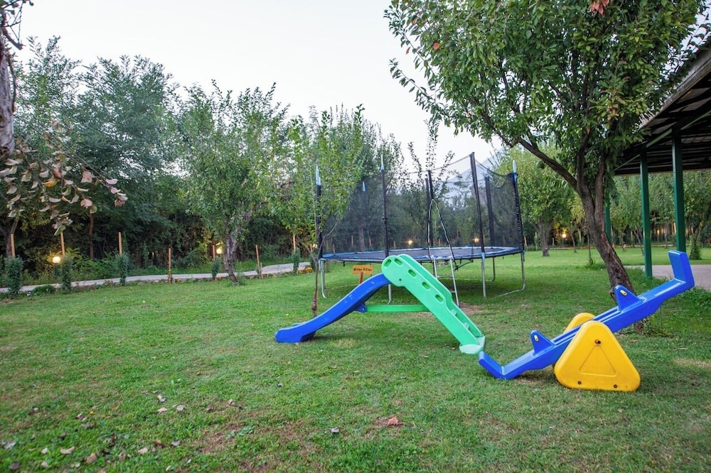 The Orchard Retreat & Spa Srinagar 29/50