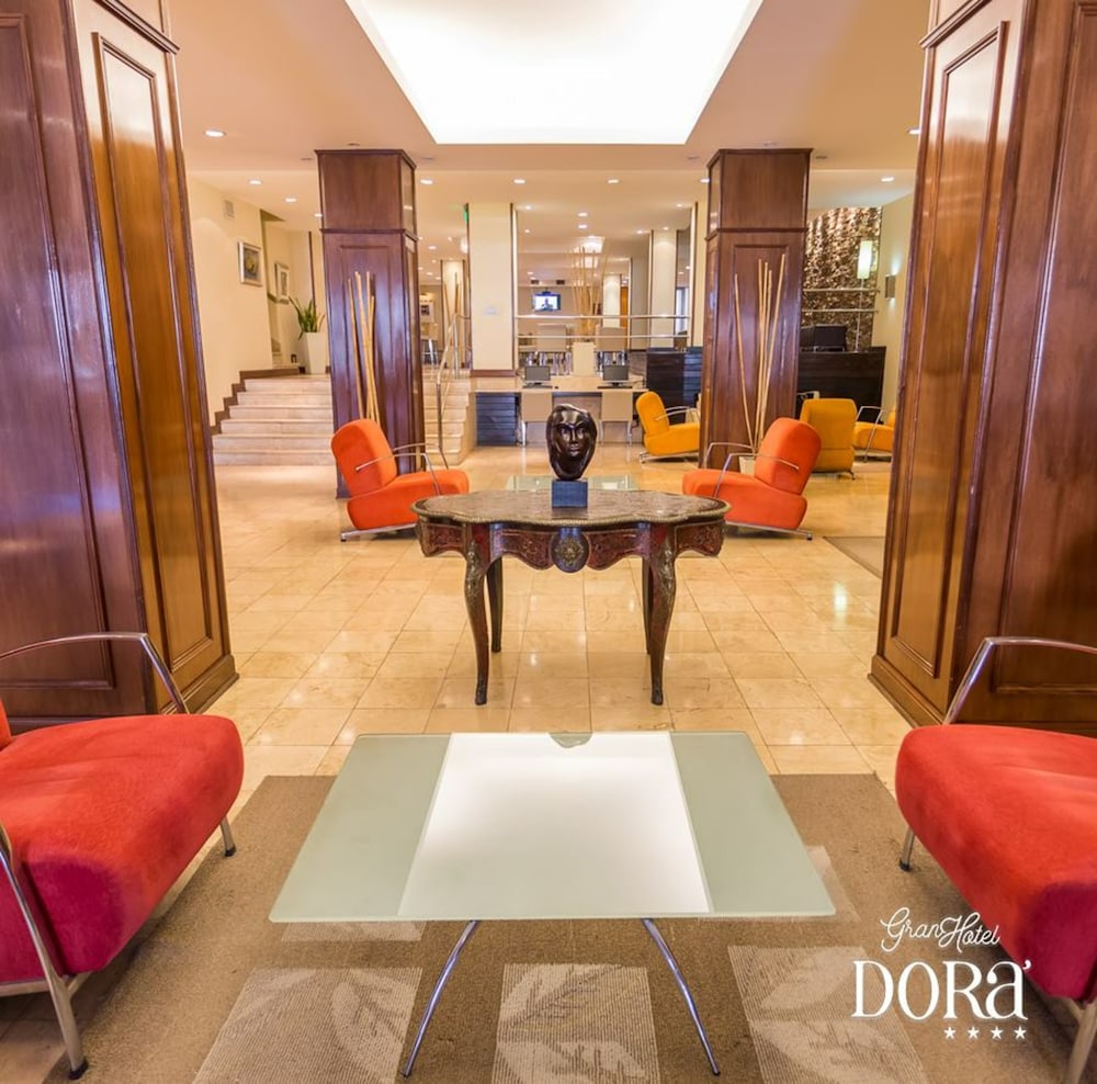 Gran Dora Hotel 24/30