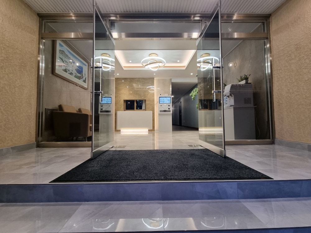 Trevi Hotel 24/46