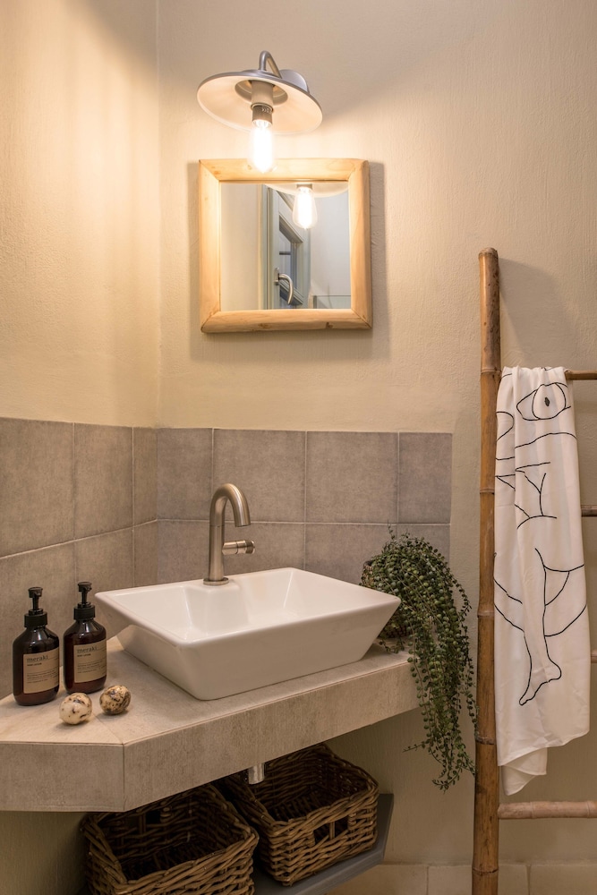 Verina Suites 47/50