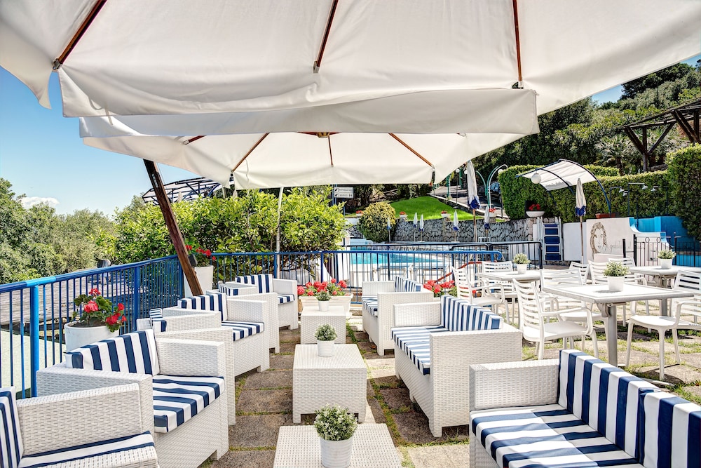 Gocce di Capri Hotel & Serviced Residence 60/73
