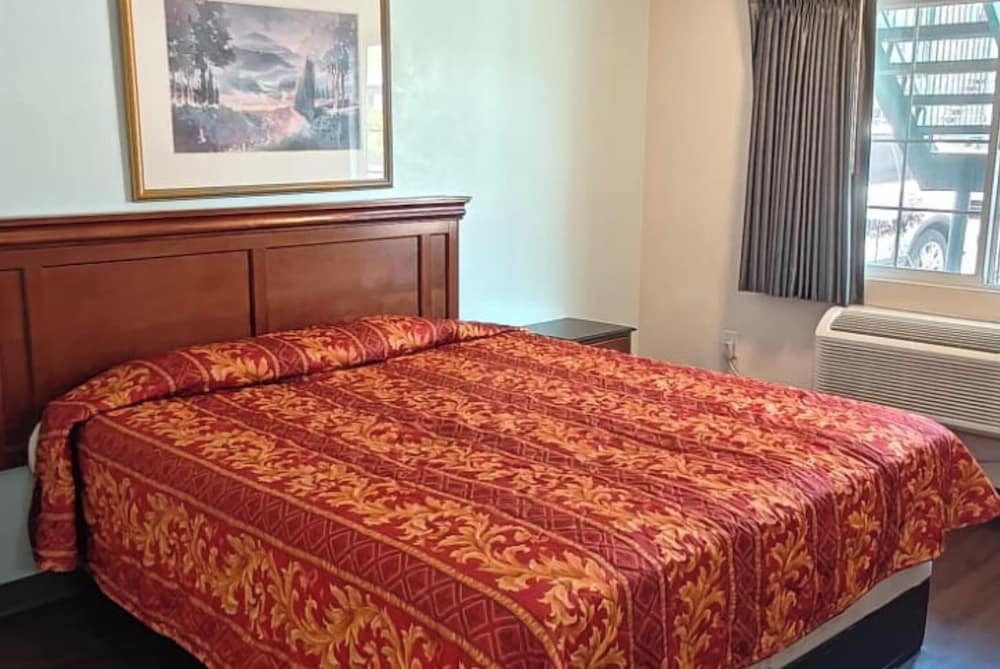 غرفة بسرير كينج لغير المدخنين