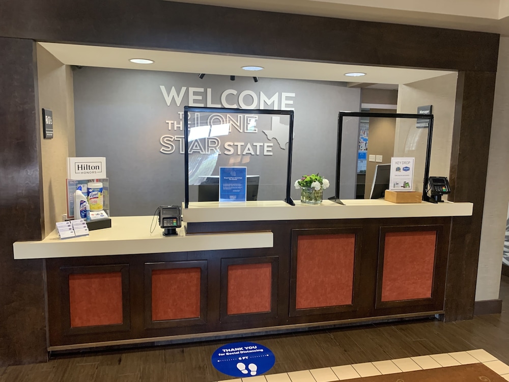 Hampton Inn and Suites Ft. Worth Alliance Airport 6/53