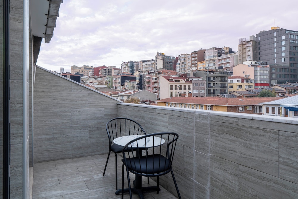 Actuel Life Hotel 41/46
