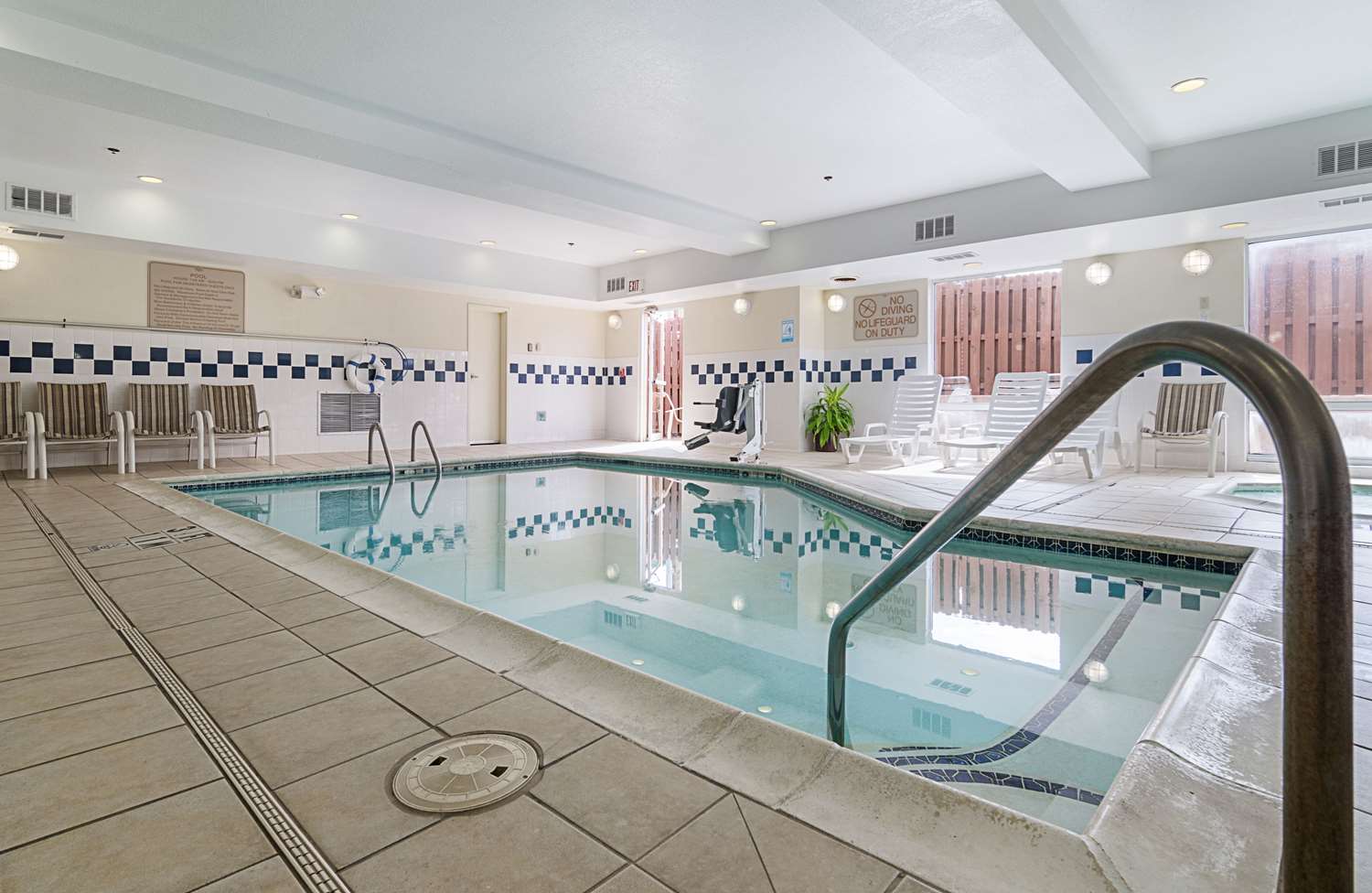 Quality Suites Springdale West I-49 7/19
