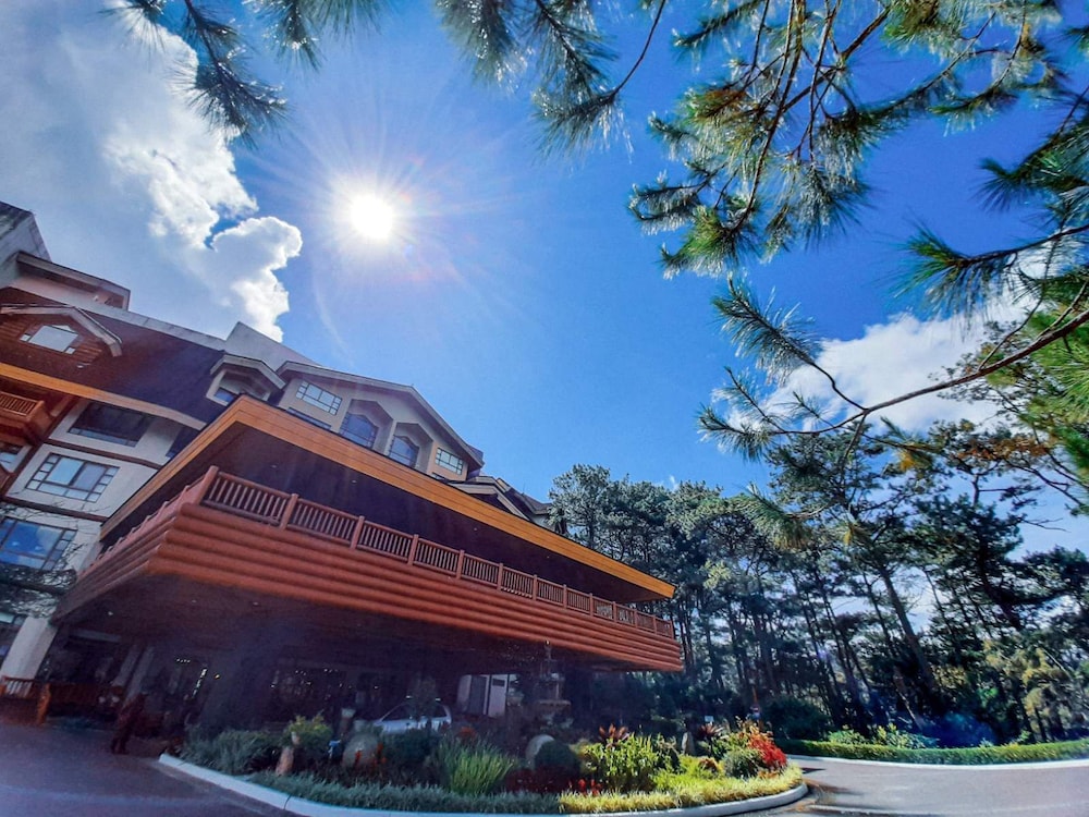 The Forest Lodge At Camp John Hay 7/75