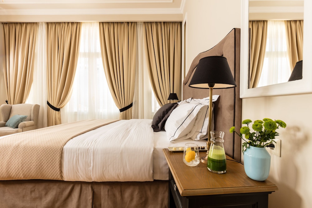 Athens Mansion Luxury Suites 21/70