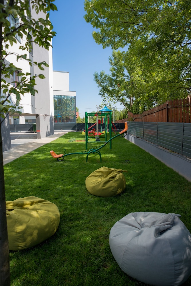 Uba Aparthotel 40/50