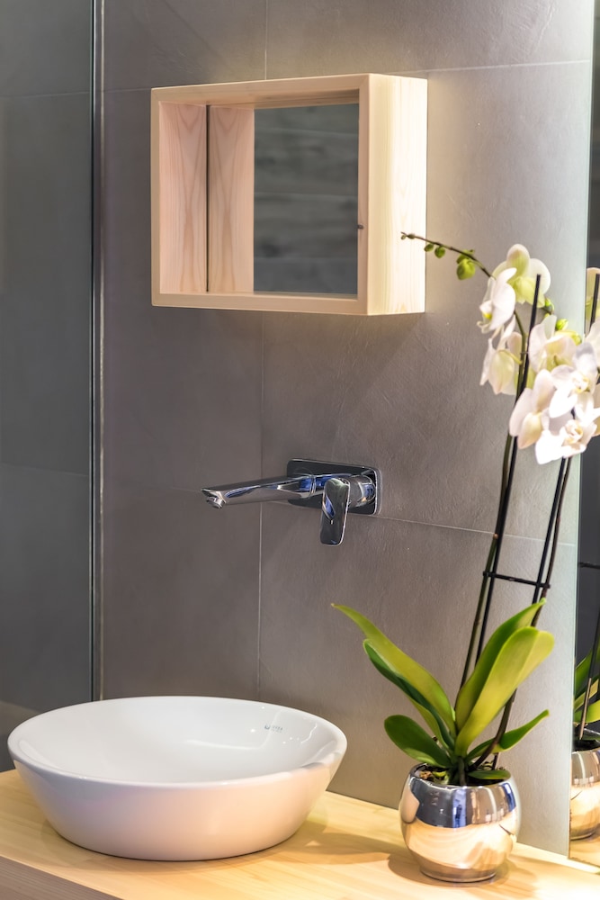Arkadia Luxury Hotel Apartments 45/50