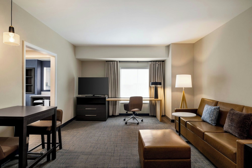 Residence Inn by Marriott Mechanicsburg 14/40