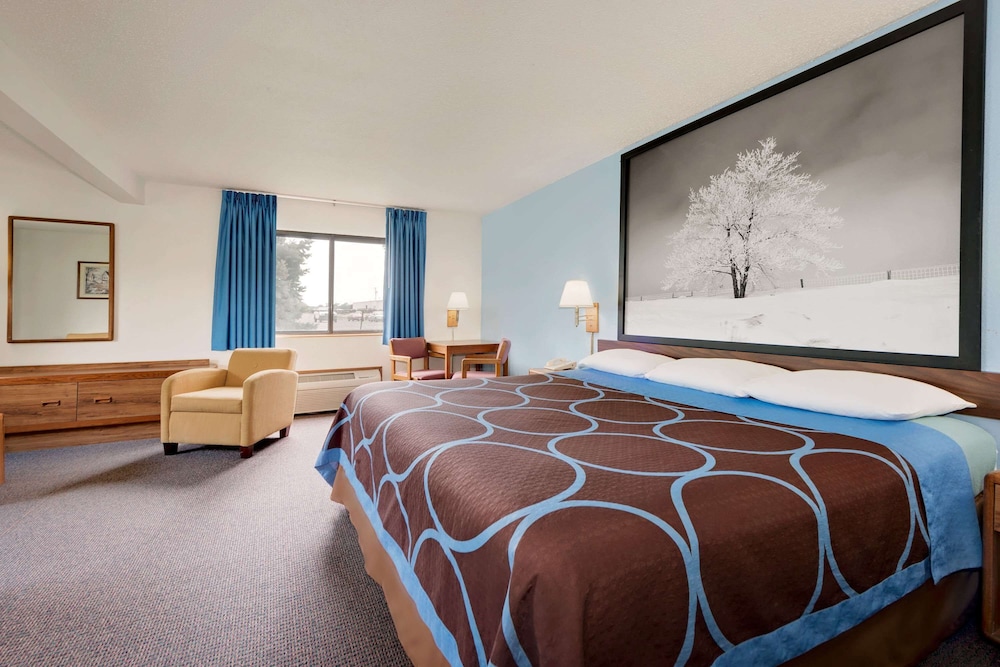 Super 8 by Wyndham Centerville 11/36