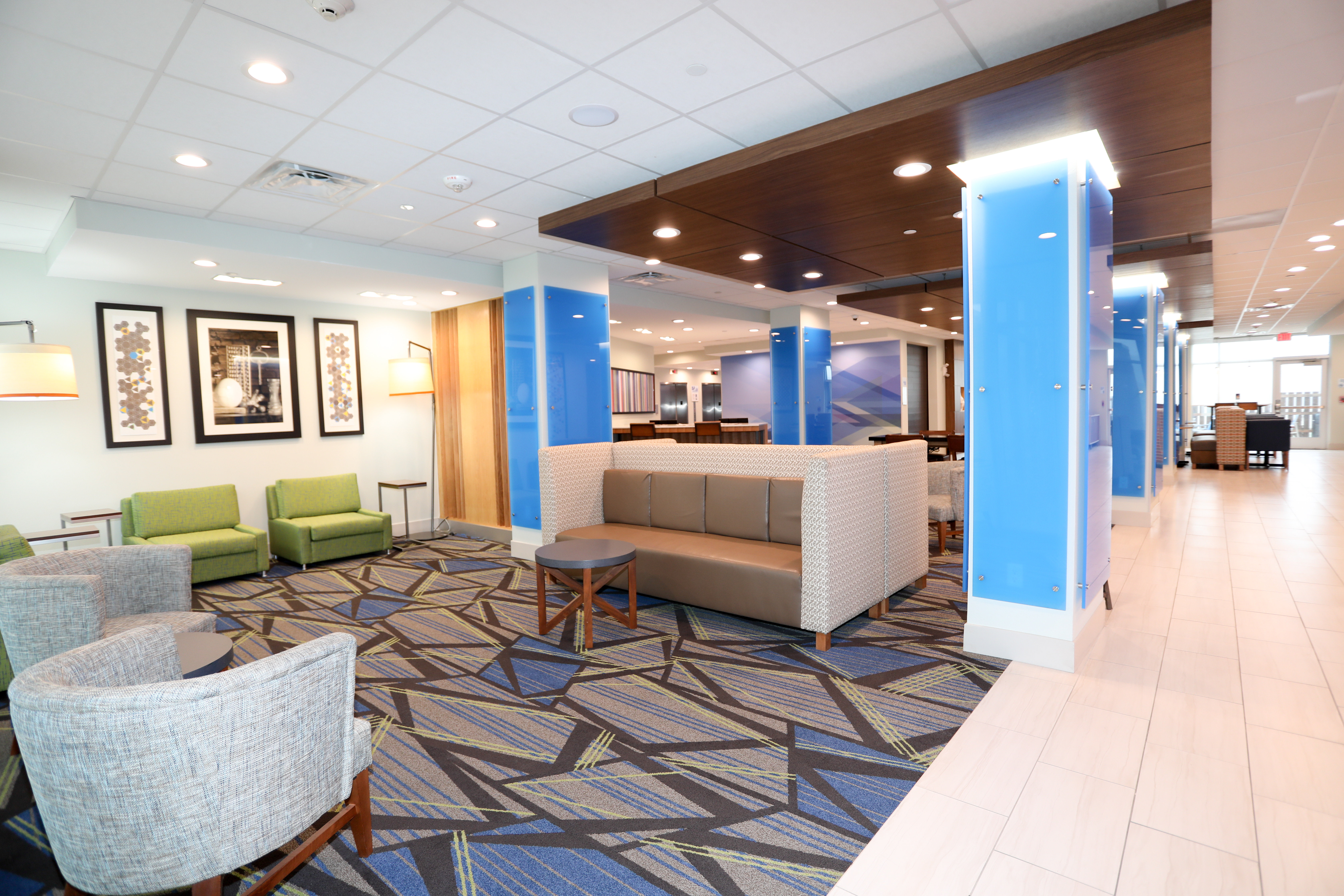 Holiday Inn Express Suites Forney 6/55