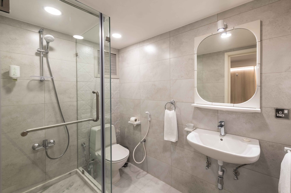 Oasis Hotel Kuwait 53/53