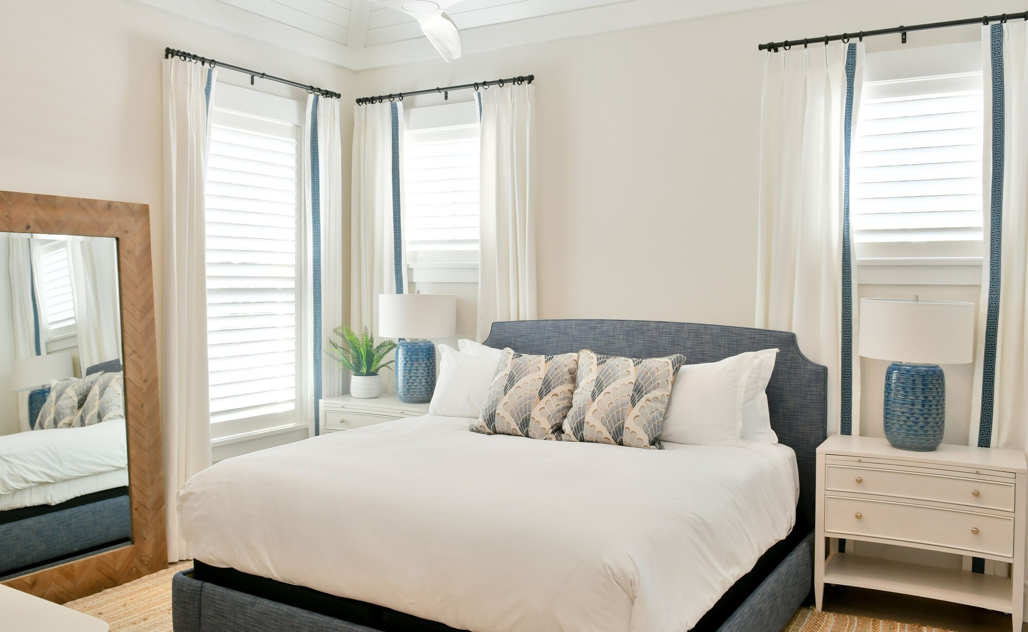 4 Bedrooms, Village, Bungalow, King Bed, 3 Queen Beds