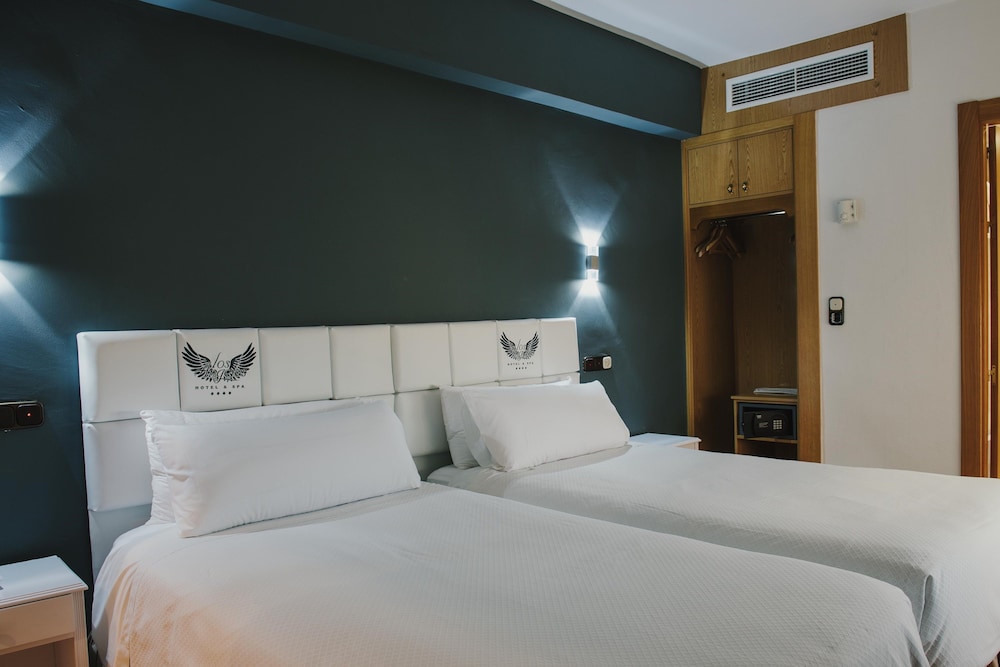 Hotel Los Angeles & Spa 7/50