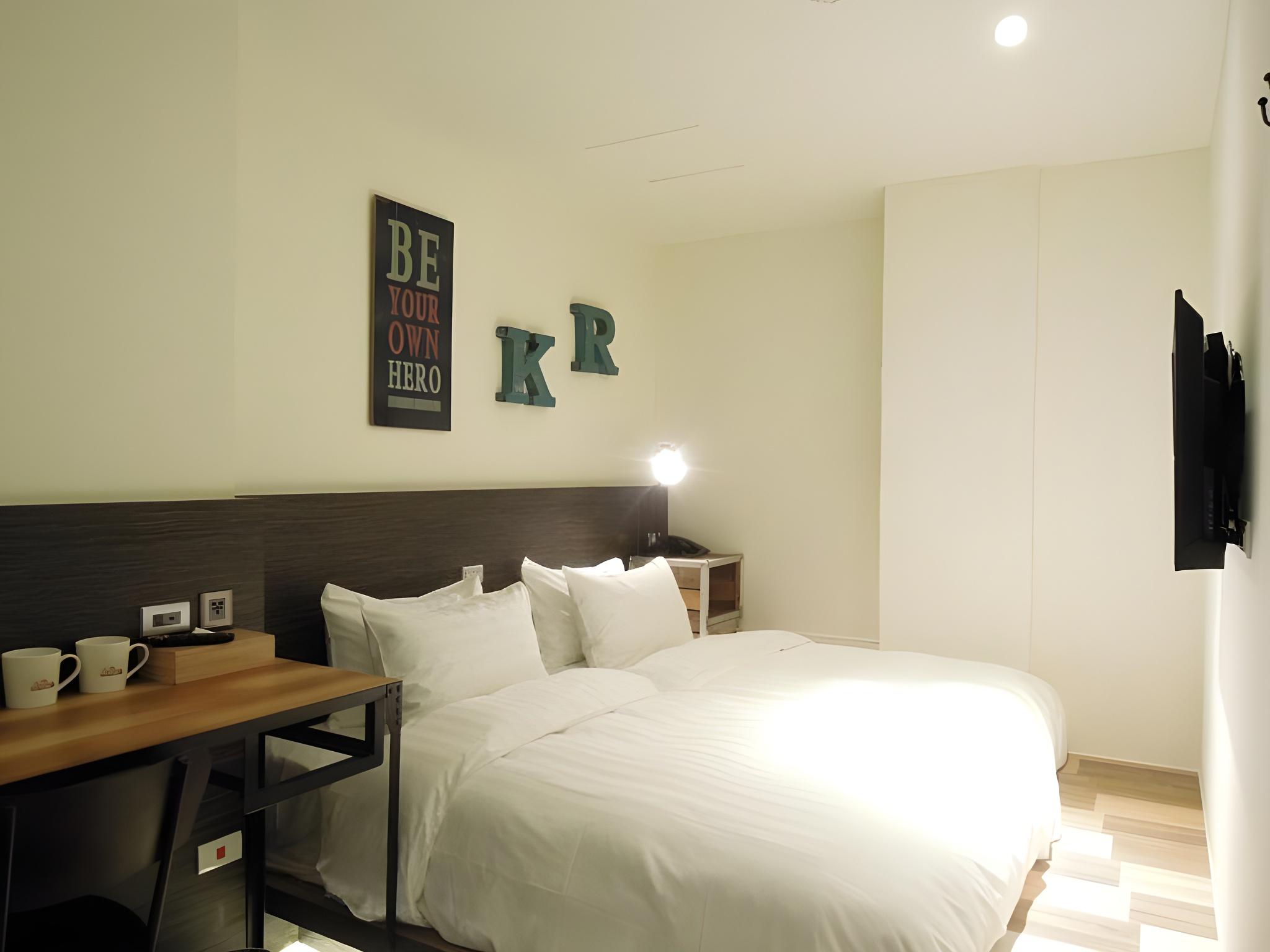 STANDARD, TWIN BEDS