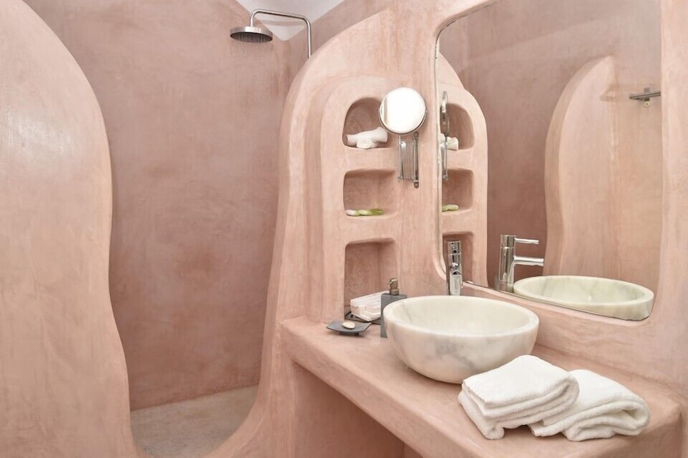Naoussa Hills Boutique Resort- Adults Only (13+) 73/76