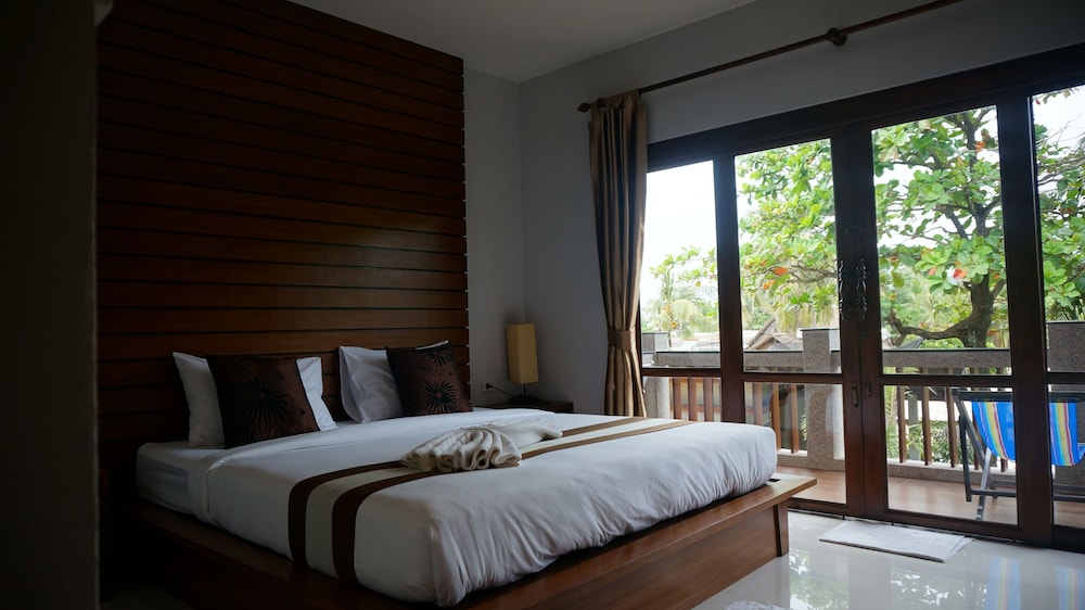 Lanta Intanin Resort 26/64