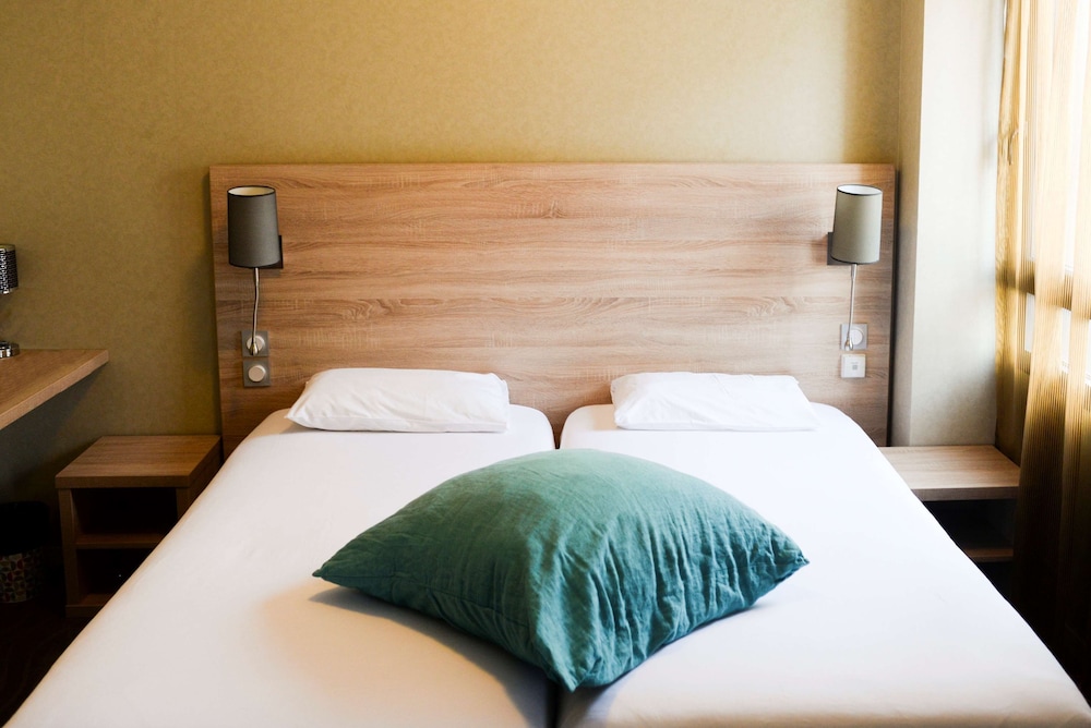 Hotel Kyriad Auray Carnac 14/71