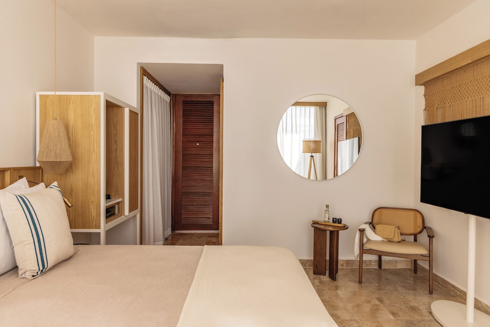 Concierge, Junior Suite, Family, 2 Double Beds, Sunset View