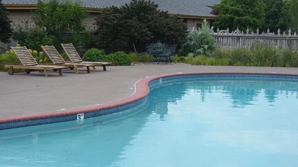 Oregon Garden Resort 3/63