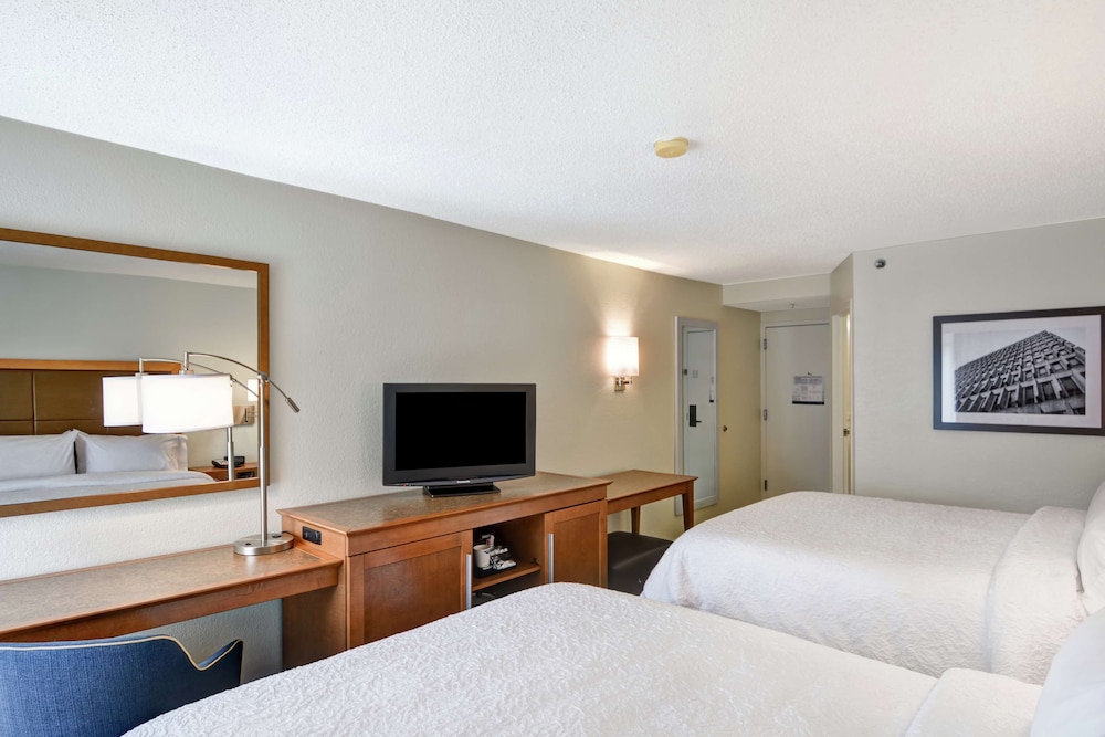 Hampton Inn Columbia-I-26 Airport 15/51