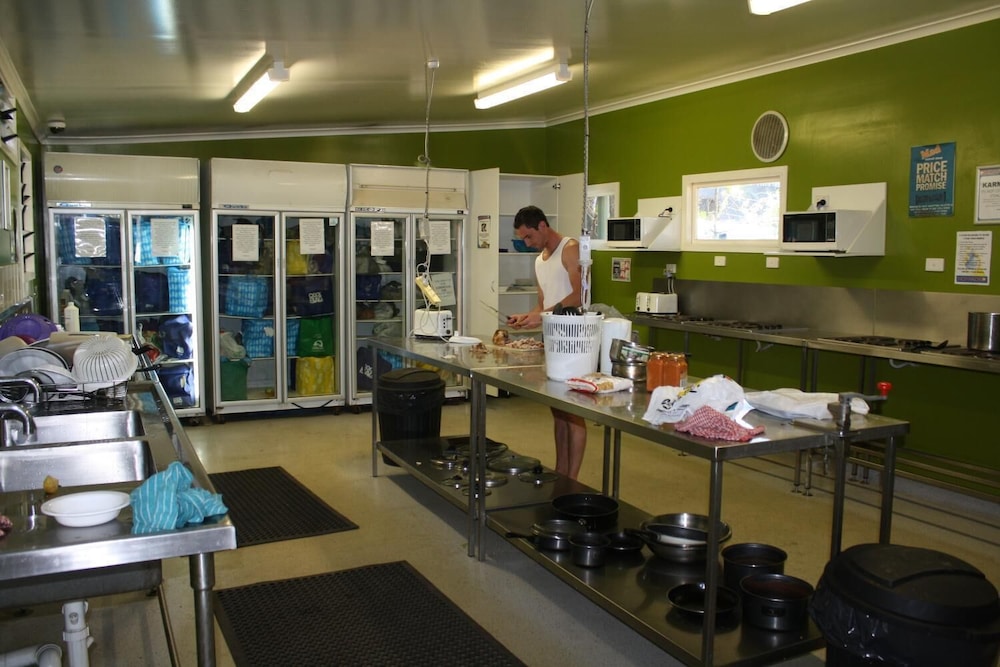 Nomads Airlie Beach - Adults Only 54/66