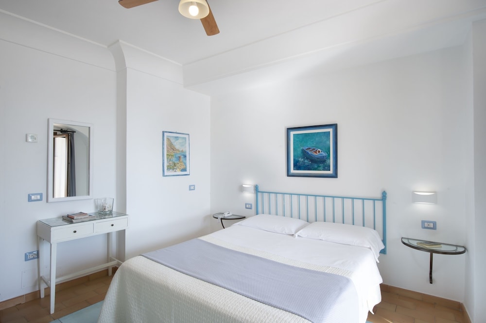 Maresca Hotel Praiano 8/78