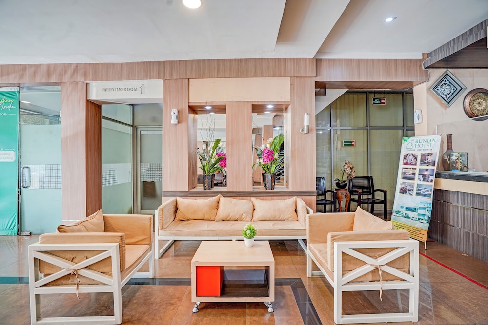 Townhouse Oak Padang near RTH Imam Bonjol formerly Bunda Hotel 42/60