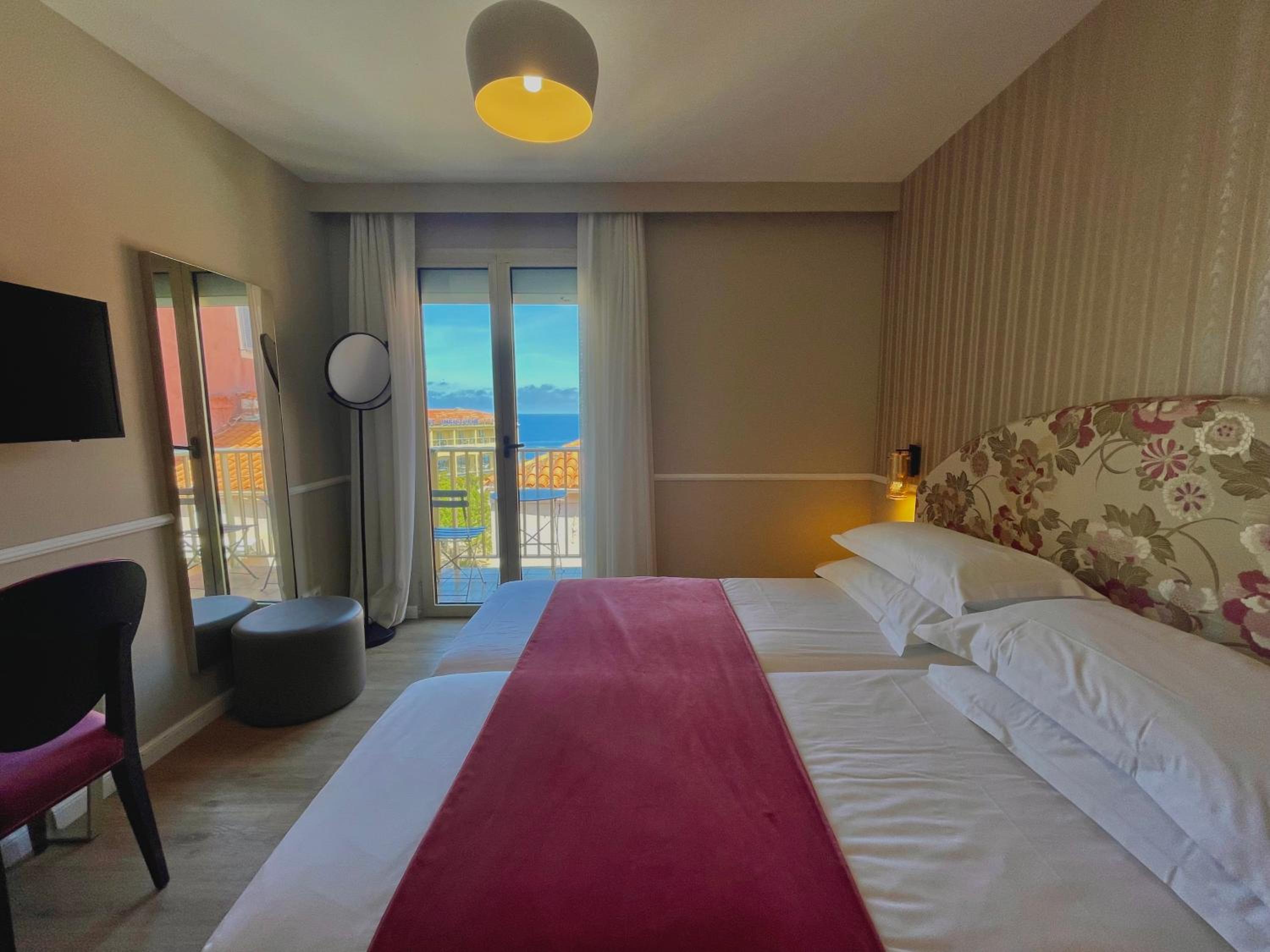 Hotel Restaurant Christophe Colomb 13/50