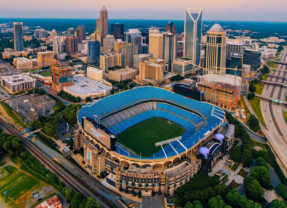 Holiday Inn Express And Suites Charlotte North 46/49