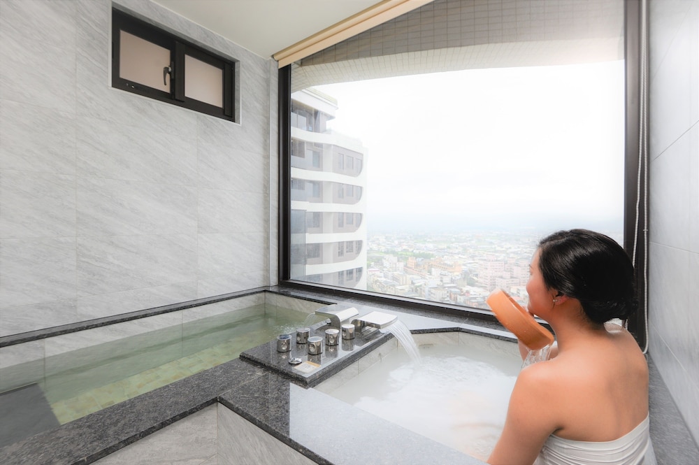 Cuncyue Hot Spring Resort 37/60