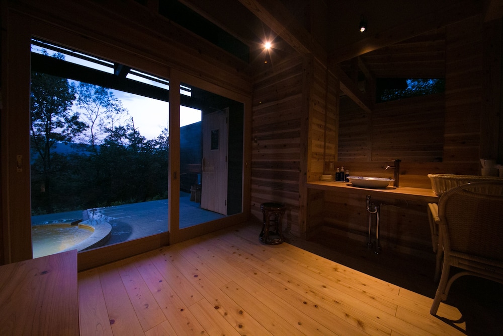 The Kingfisher Resort (Shukubo Kawaseminoshou) 18/50