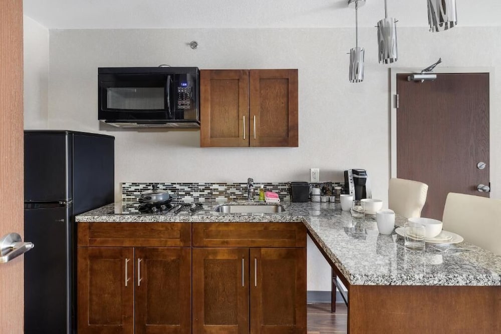 Home Inn Suites Yorkton 55/65