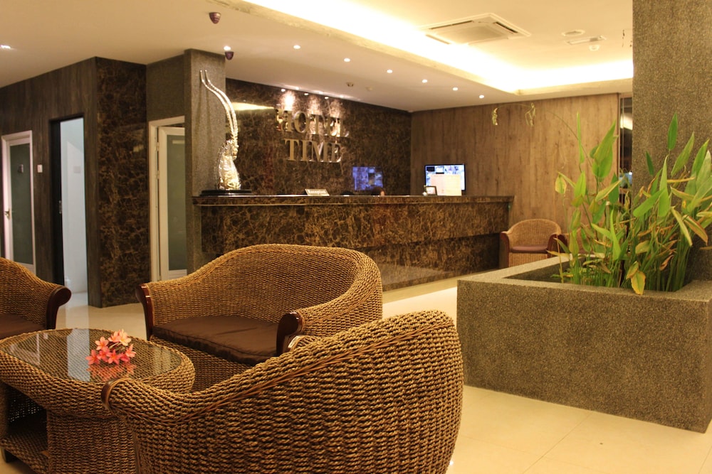 Hotel Time Nilai 12/61