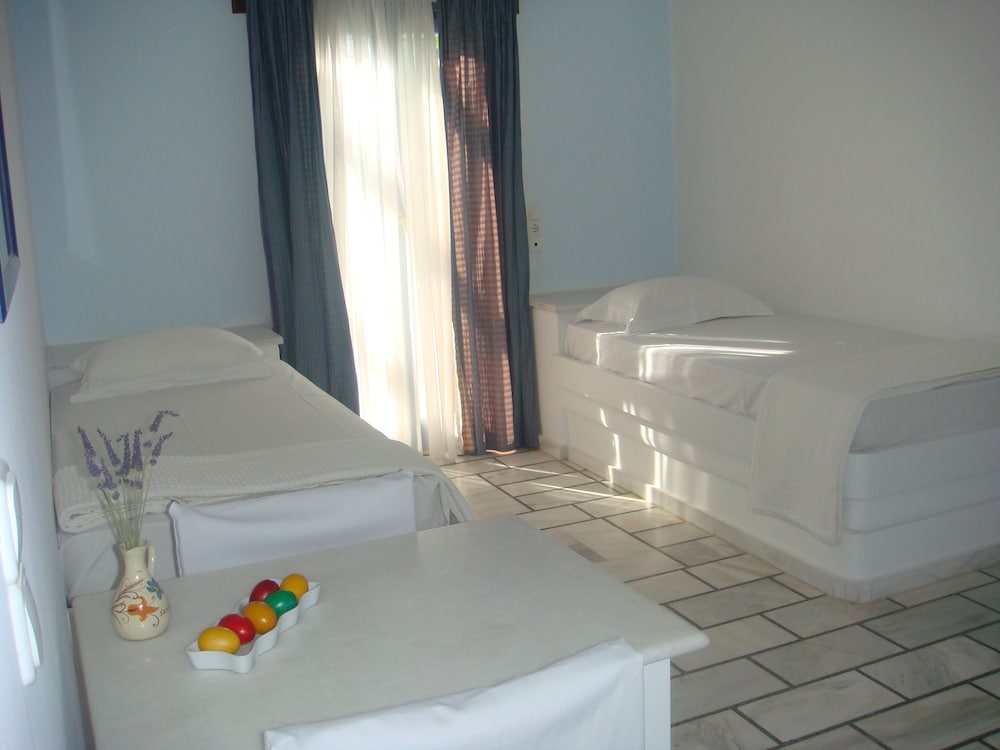 Nissiotiko Hotel 18/62