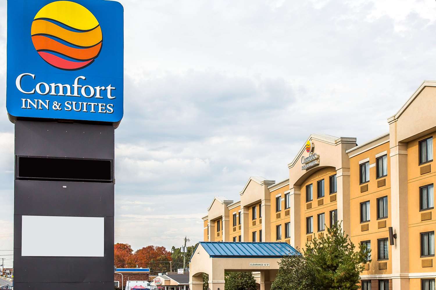 Comfort Inn and Suites Meriden 1/19